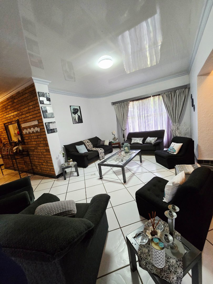 3 Bedroom Property for Sale in Wilkeville North West